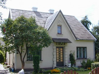 Bebrų g. 32, Vilniaus m.
