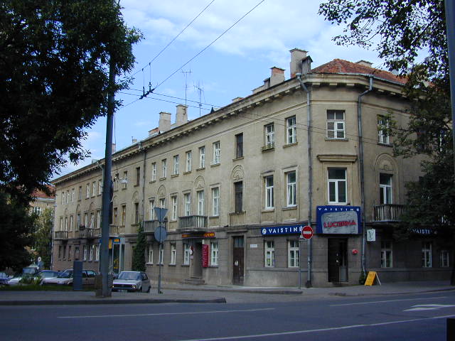 A. Smetonos g. 8, Vilnius