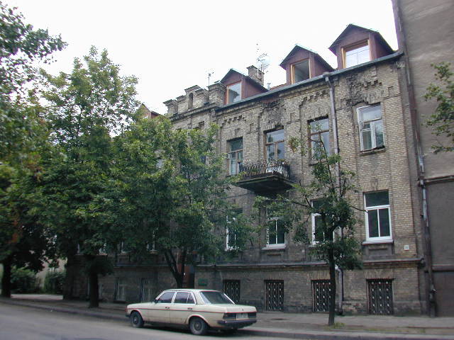 A. Vivulskio g. 12, Vilnius