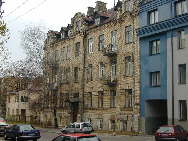 A. Vivulskio g. 27, Vilnius