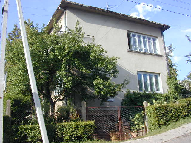 B. Sruogos g. 9, Vilnius