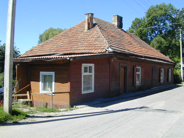 Baltasis skg. 10, Vilnius