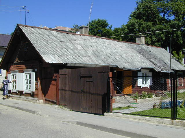 Baltasis skg. 11, Vilnius