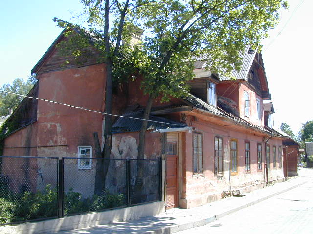 Baltasis skg. 9, Vilnius
