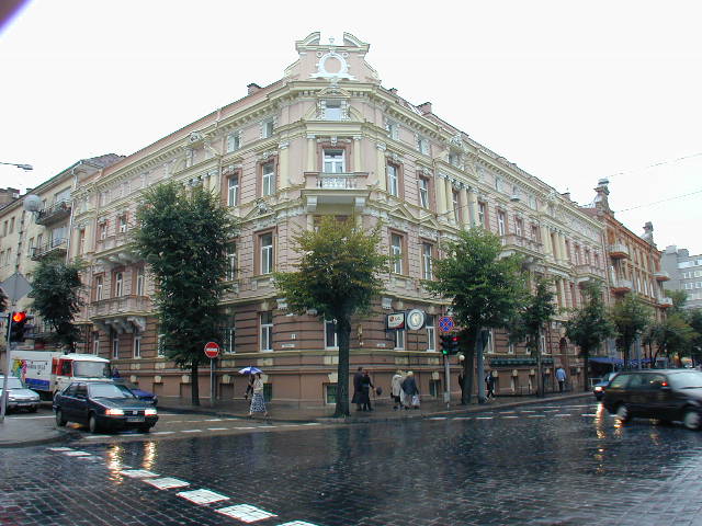 Gedimino pr. 30, Vilnius
