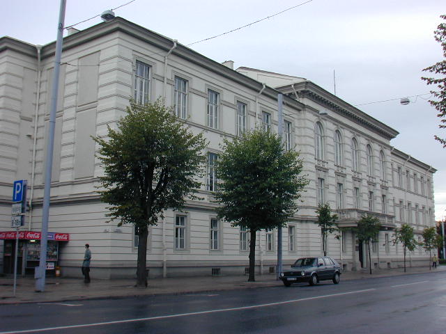 Gedimino pr. 42, Vilnius