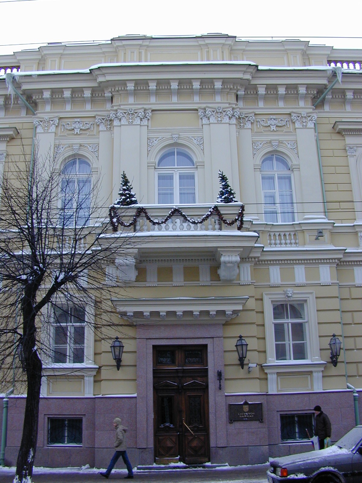 Gedimino pr. 6, Vilnius