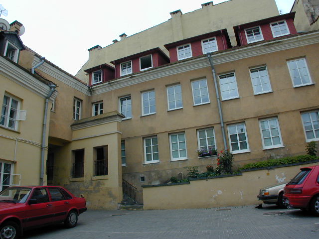 Išganytojo g. 4, Vilnius
