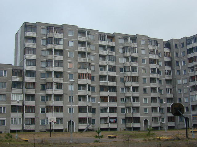 Įsruties g. 10, Vilnius