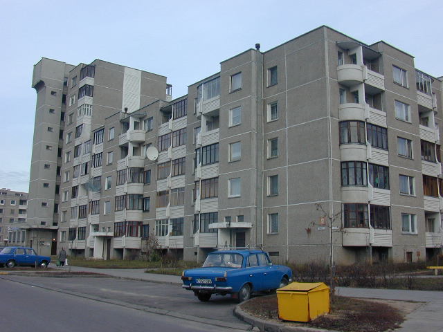 Įsruties g. 12, Vilnius