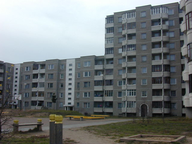 Įsruties g. 12, Vilnius