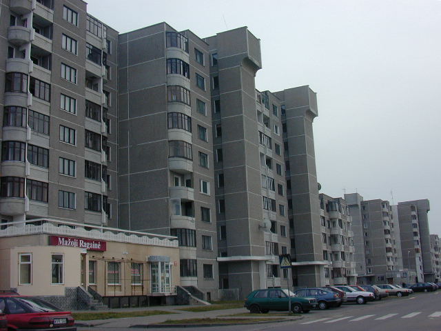 Įsruties g. 20, Vilnius