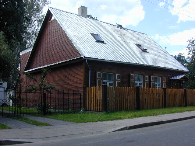 Latvių g. 10, Vilnius