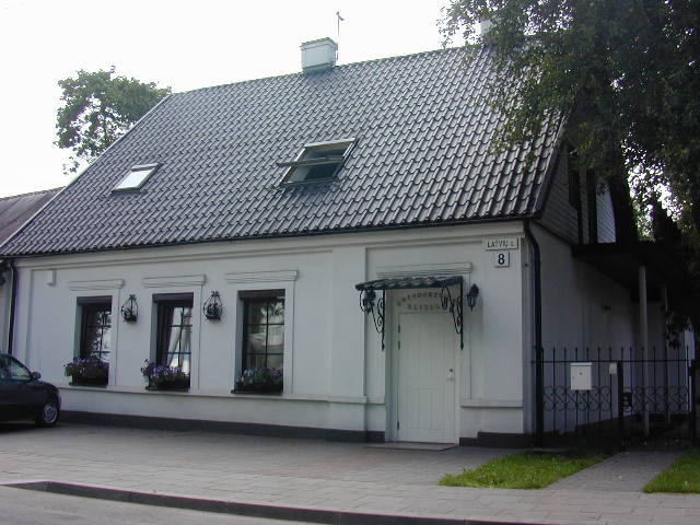 Latvių g. 8, Vilnius