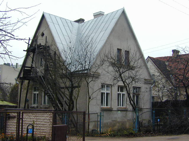 Lenktoji g. 16, Vilnius