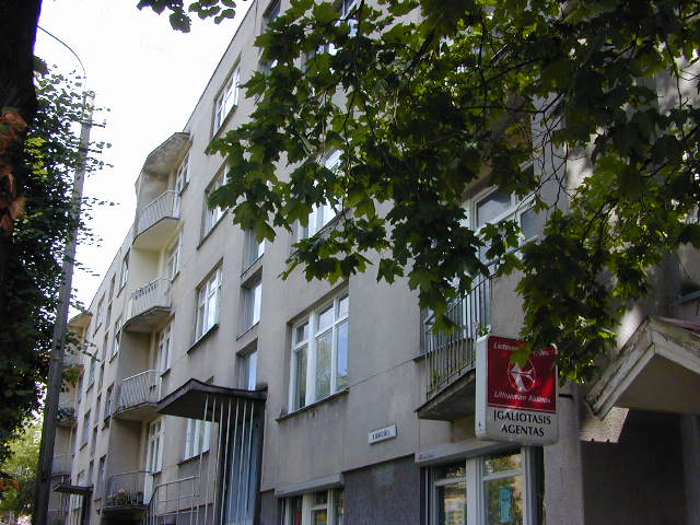 M. Valančiaus g. 4, Vilnius
