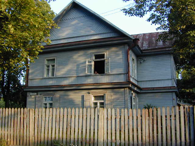 Malonioji g. 12, Vilnius