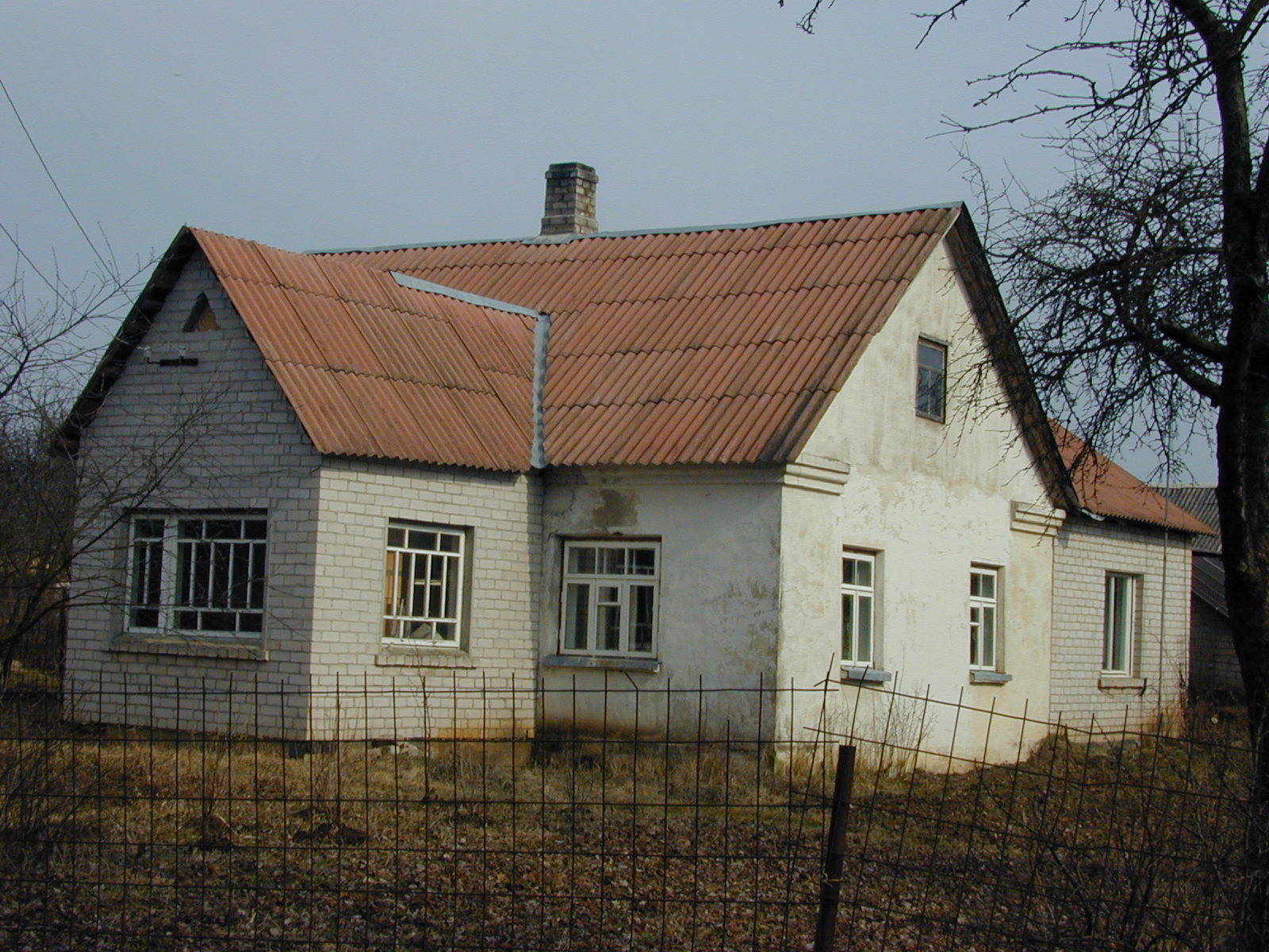Naujasodžio g. 32, Vilnius