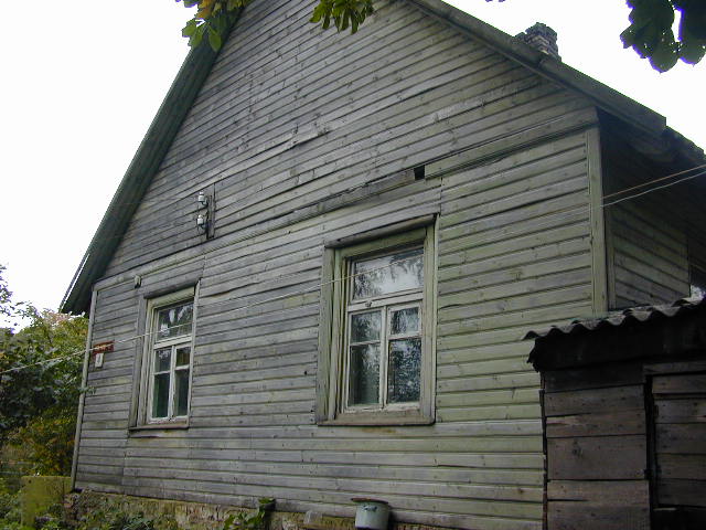 Perlojos g. 4, Vilnius