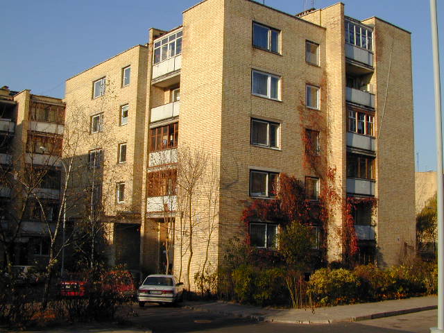 Peteliškių g. 8, Vilnius