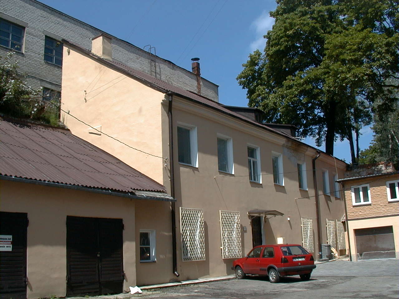 Rožių al. 4, Vilnius
