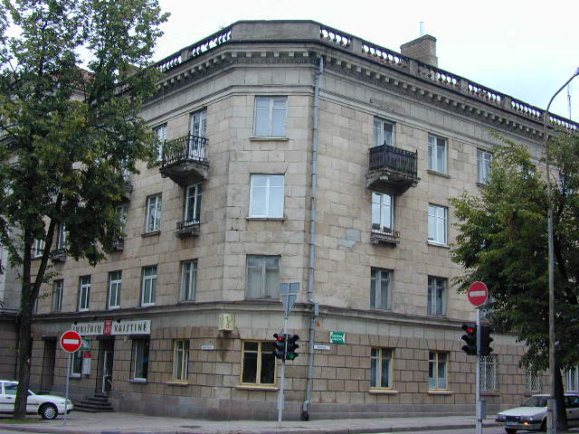 Šermukšnių g. 2, Vilnius