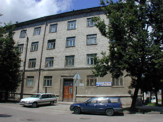 Statybininkų g. 3, Vilnius