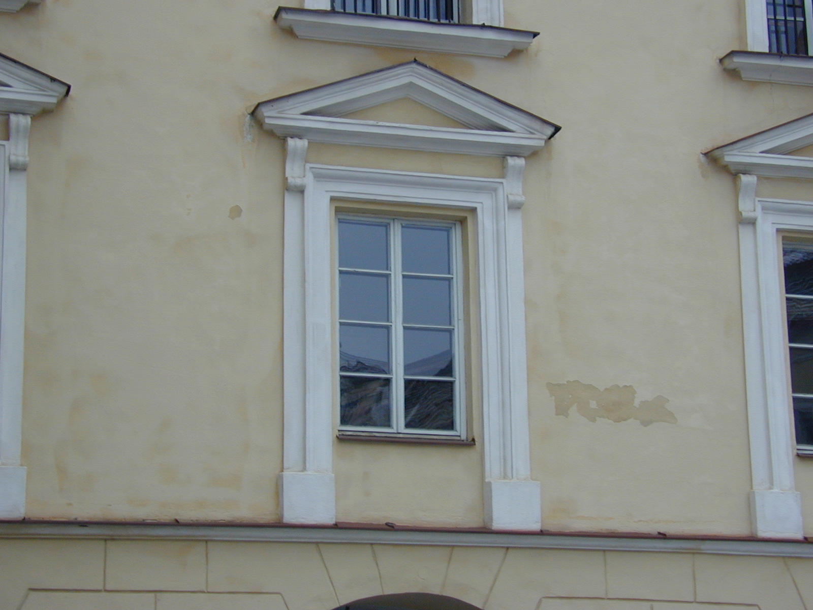 Šv. Jono g. 12, Vilnius