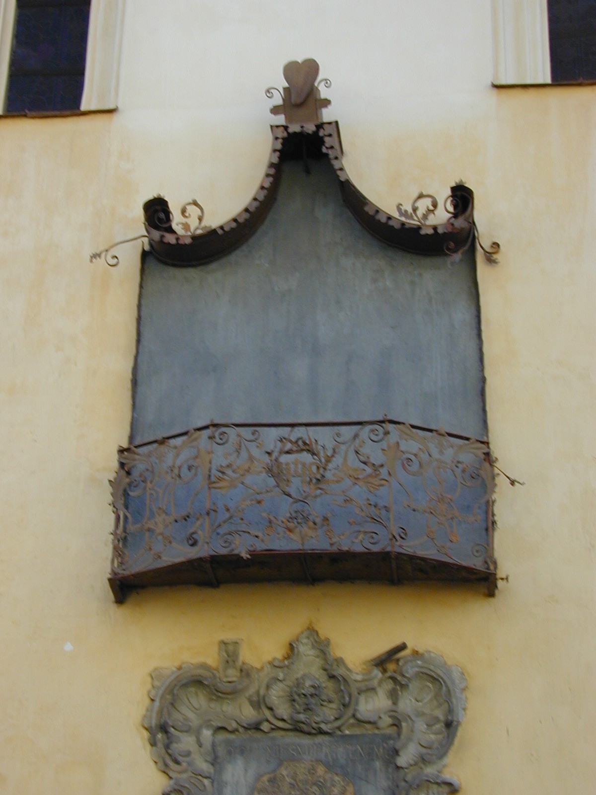 Šv. Jono g. 12, Vilnius