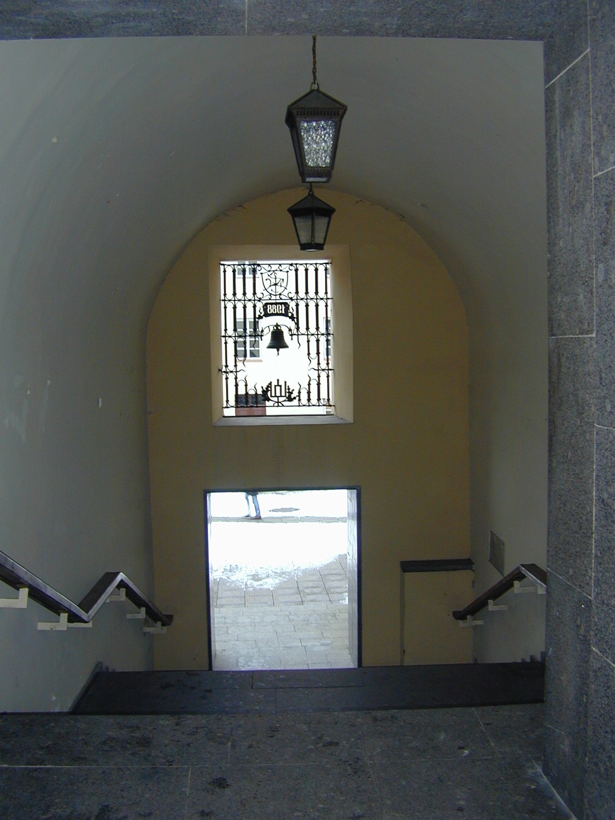Šv. Jono g. 12, Vilnius
