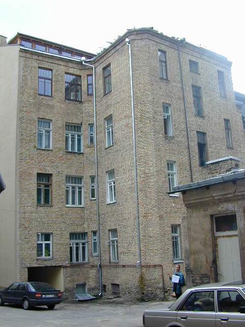 Teatro g. 8, Vilnius