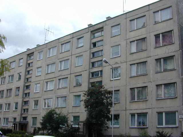 Tujų g. 11, Vilnius