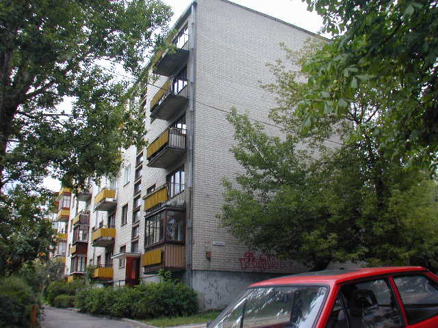 Tverečiaus g. 8, Vilnius