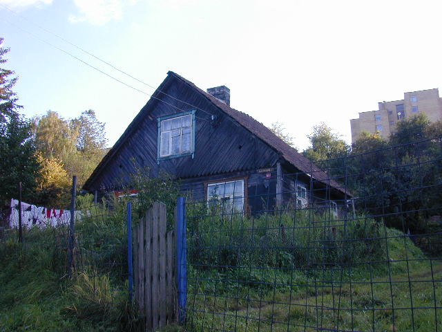 Vaivorykštės g. 11, Vilnius