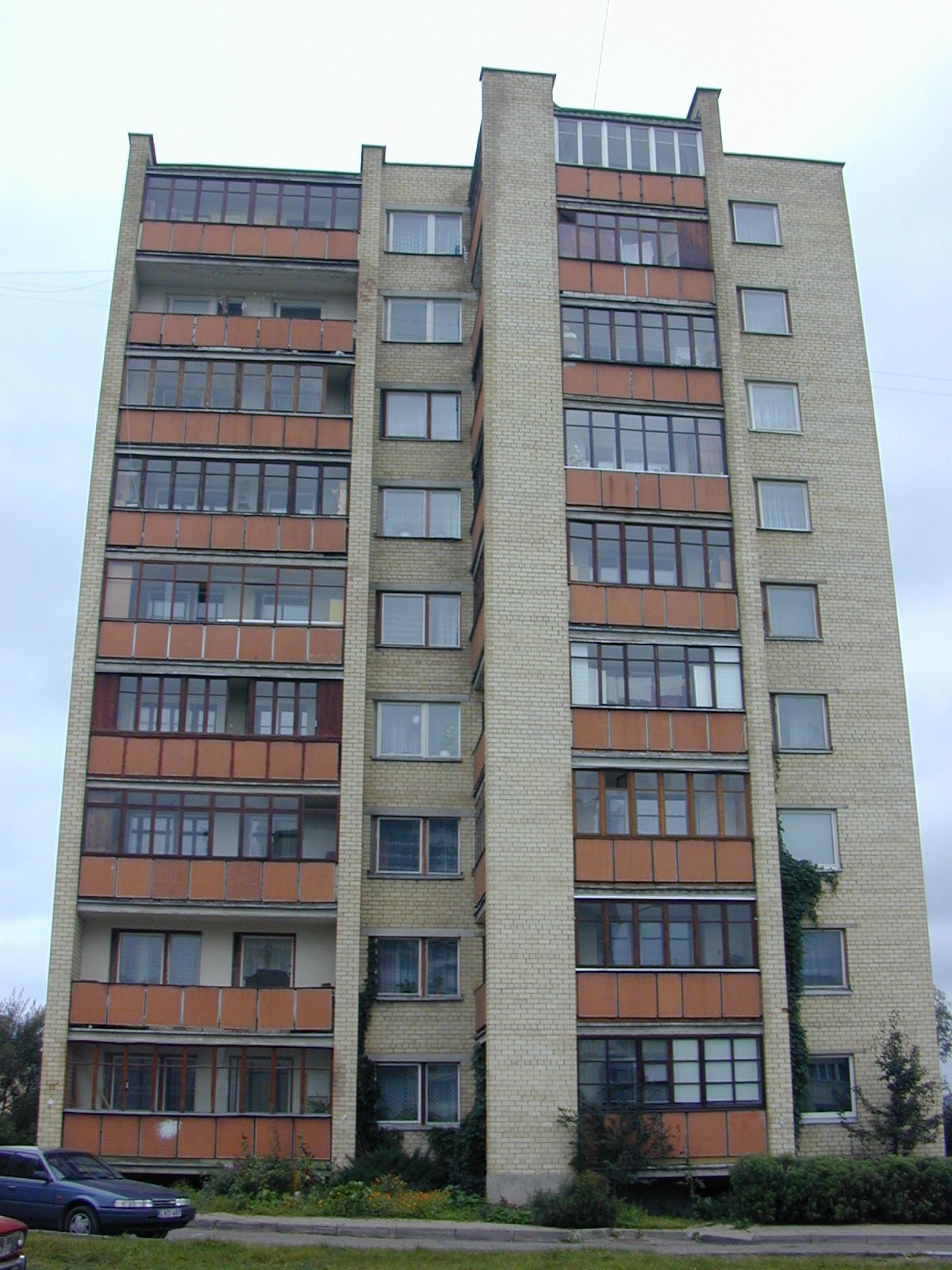 Vaivorykštės g. 18, Vilnius