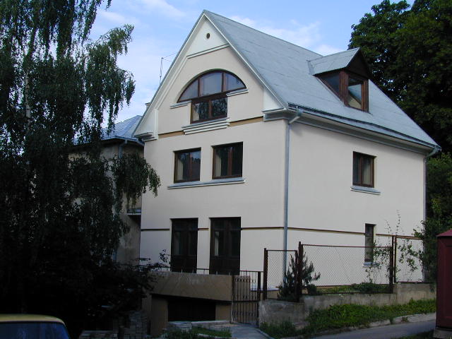 Varpų g. 6, Vilnius