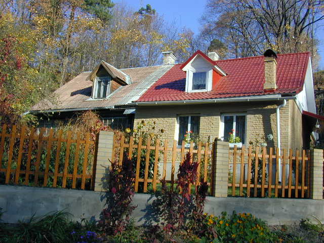 Vasaros g. 10, Vilnius