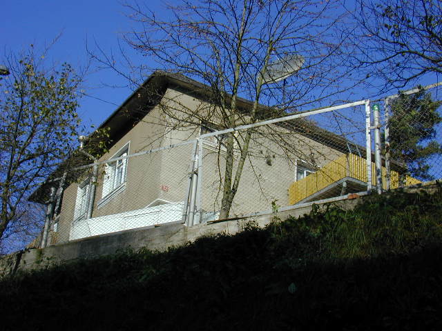 Vasaros g. 12, Vilnius
