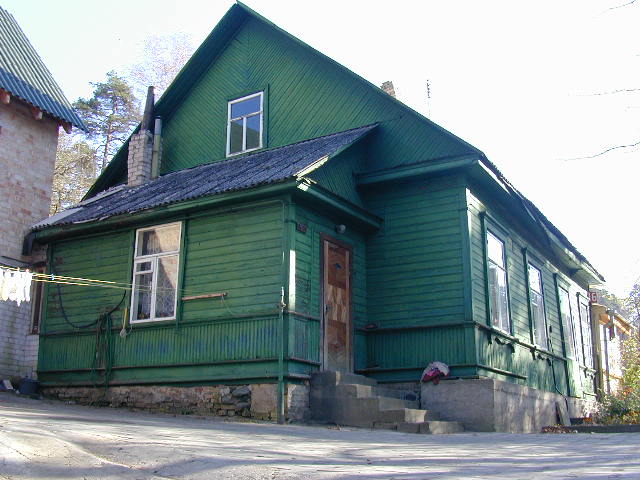 Vasaros g. 16, Vilnius