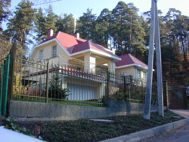Vasaros g. 21, Vilnius