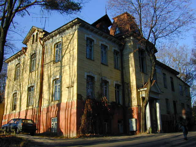 Vasaros g. 5, Vilnius
