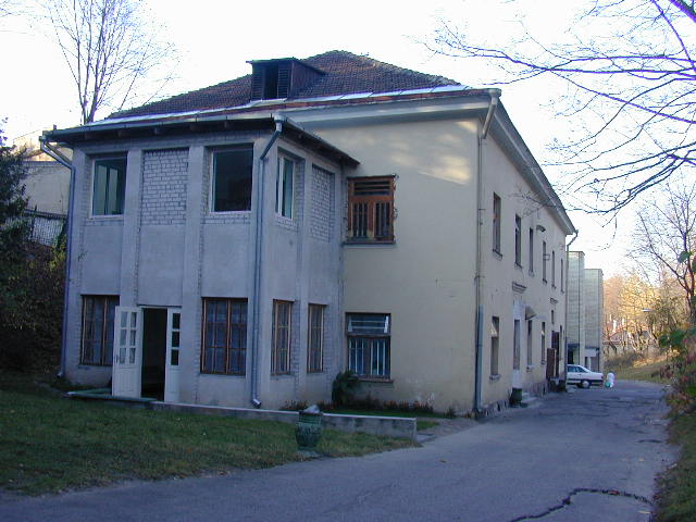 Vasaros g. 5, Vilnius