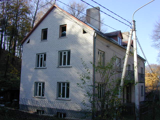 Vasaros g. 9, Vilnius
